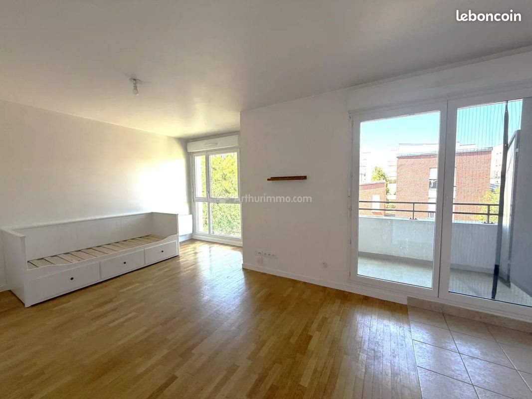 Appartement à vendre, 27m², Montévrain
