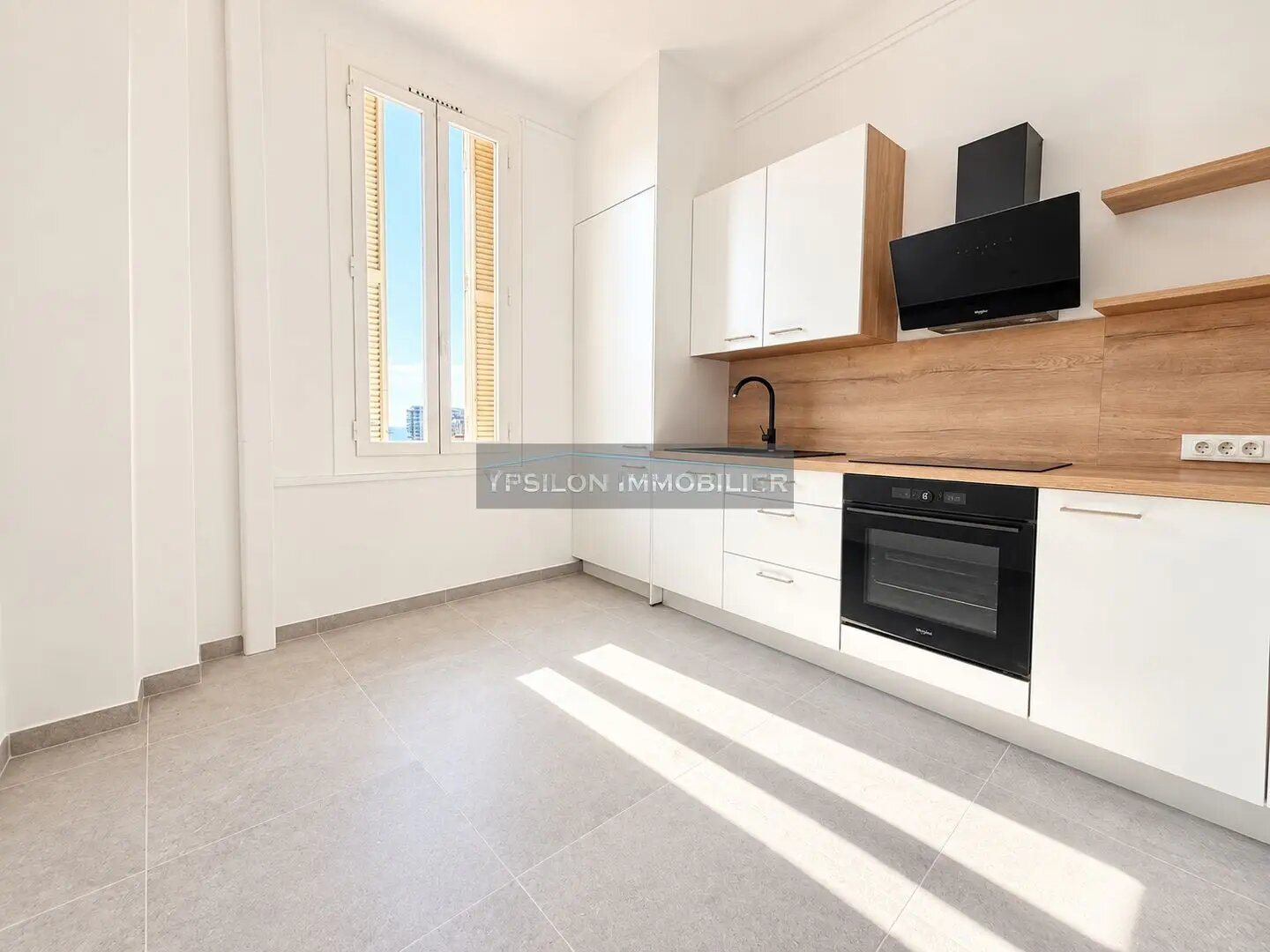 Appartement à louer, 56m², Beausoleil