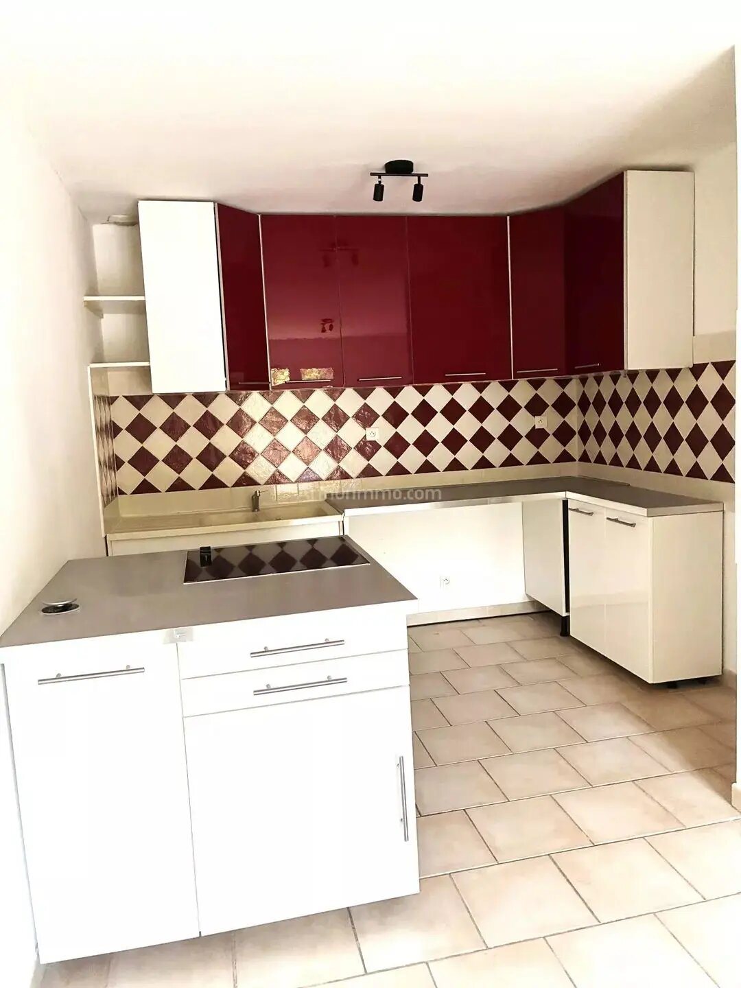 Appartement à louer, 84m², Aubagne