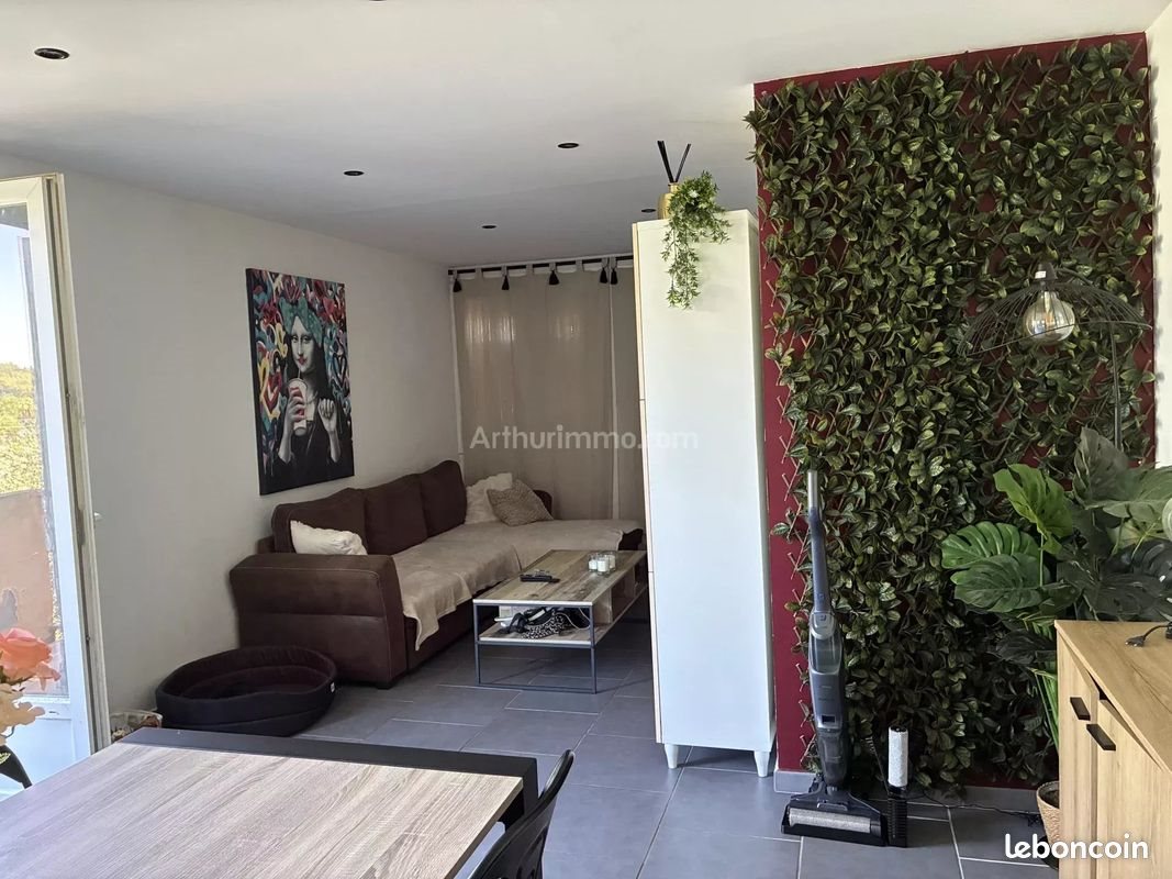 Appartement à vendre, 69m², Aubagne