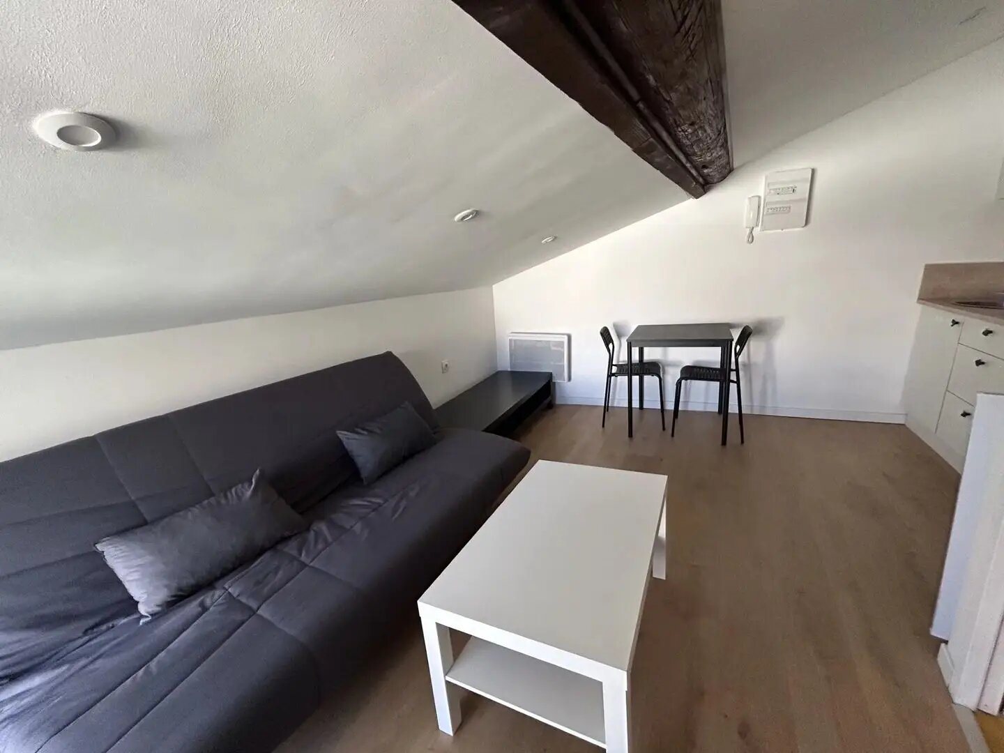 Appartement à louer, 15m², Aubagne