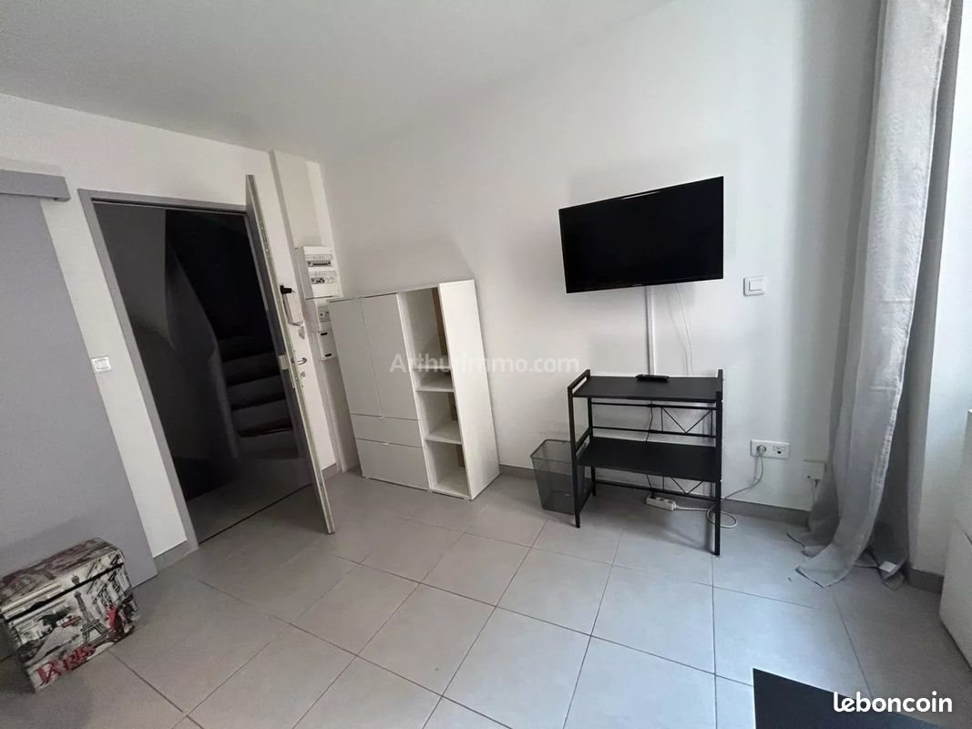 Appartement à louer, 16m², Aubagne