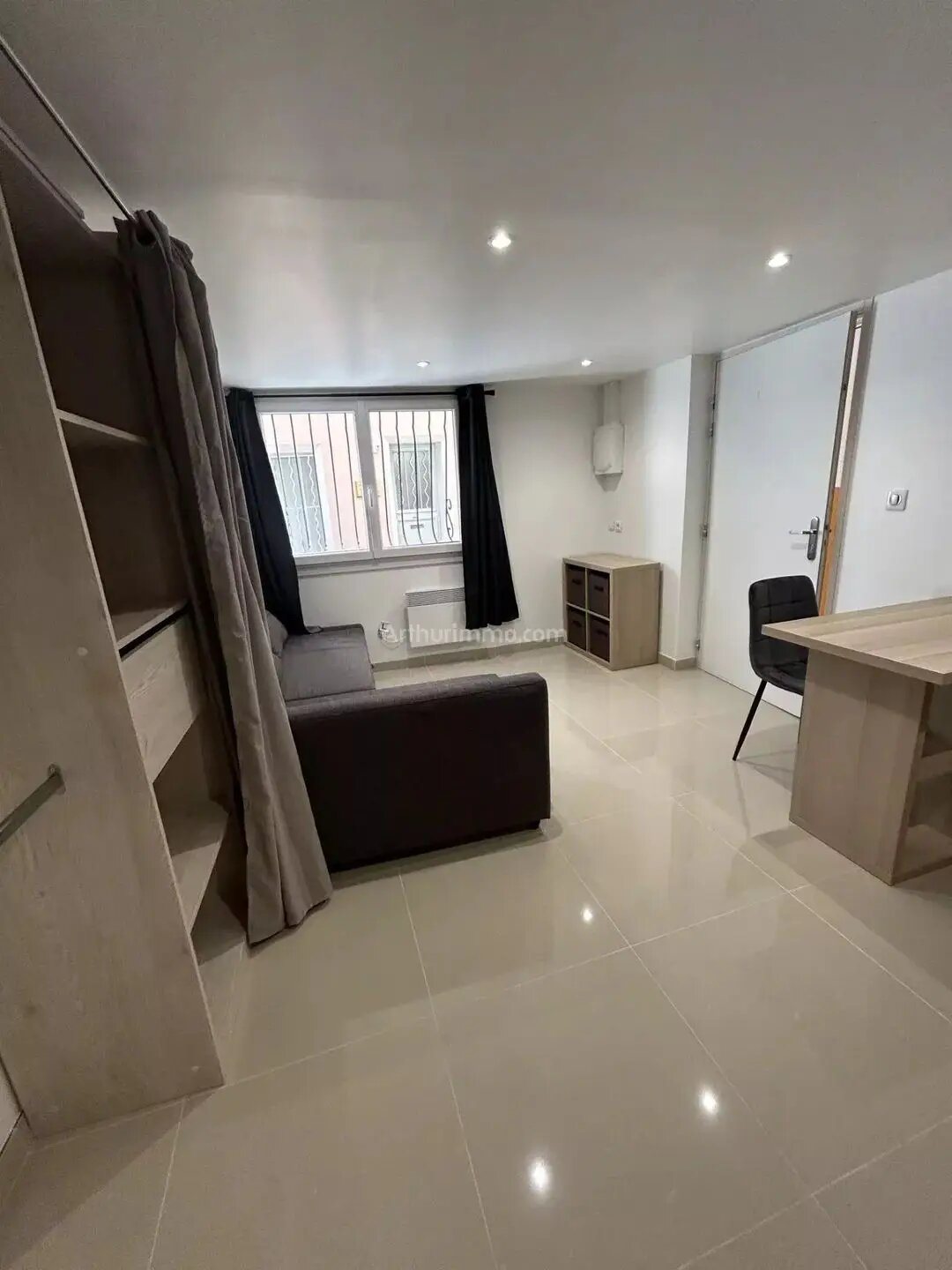Appartement à louer, 20m², Aubagne