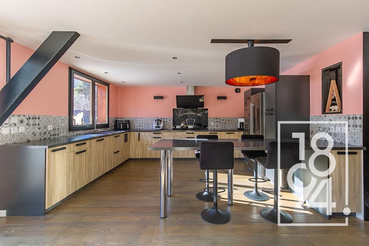 Maison à vendre, 235m², Uvernet-Fours (Pra-Loup)