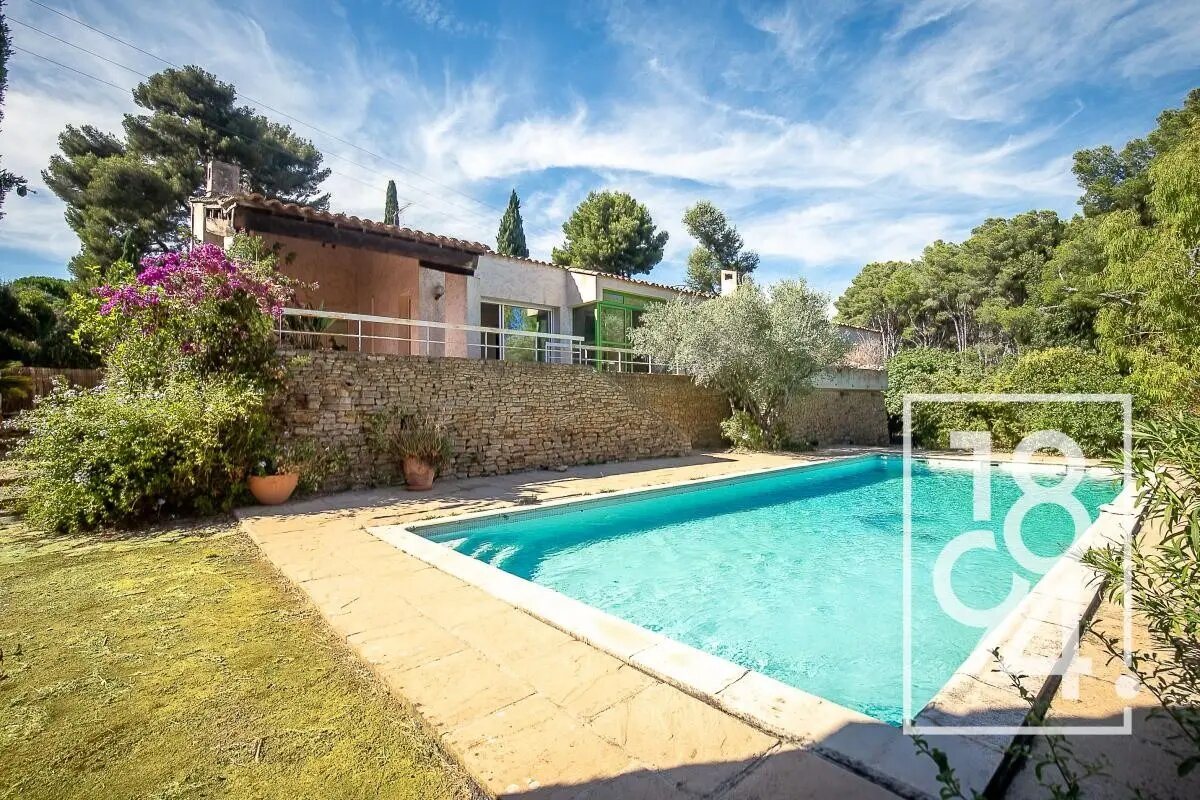 Maison à vendre, 197m², Saint-Cyr-sur-Mer