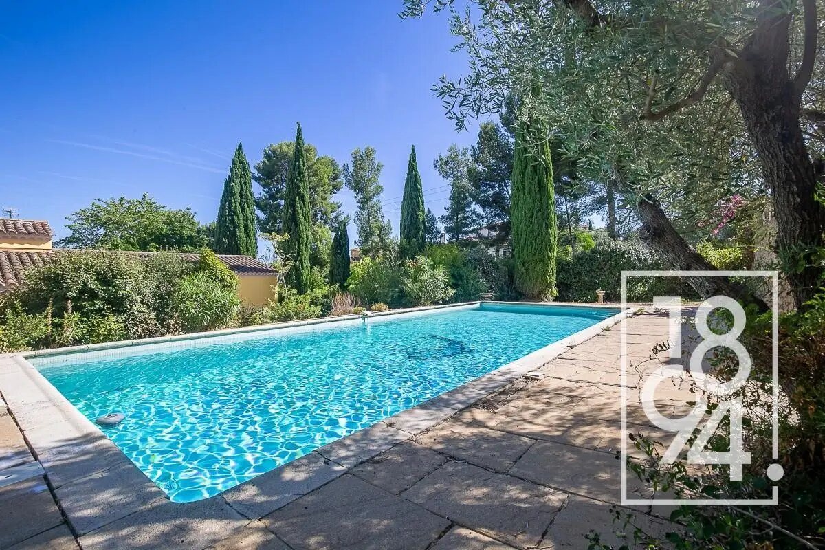 Maison à vendre, 197m², Saint-Cyr-sur-Mer