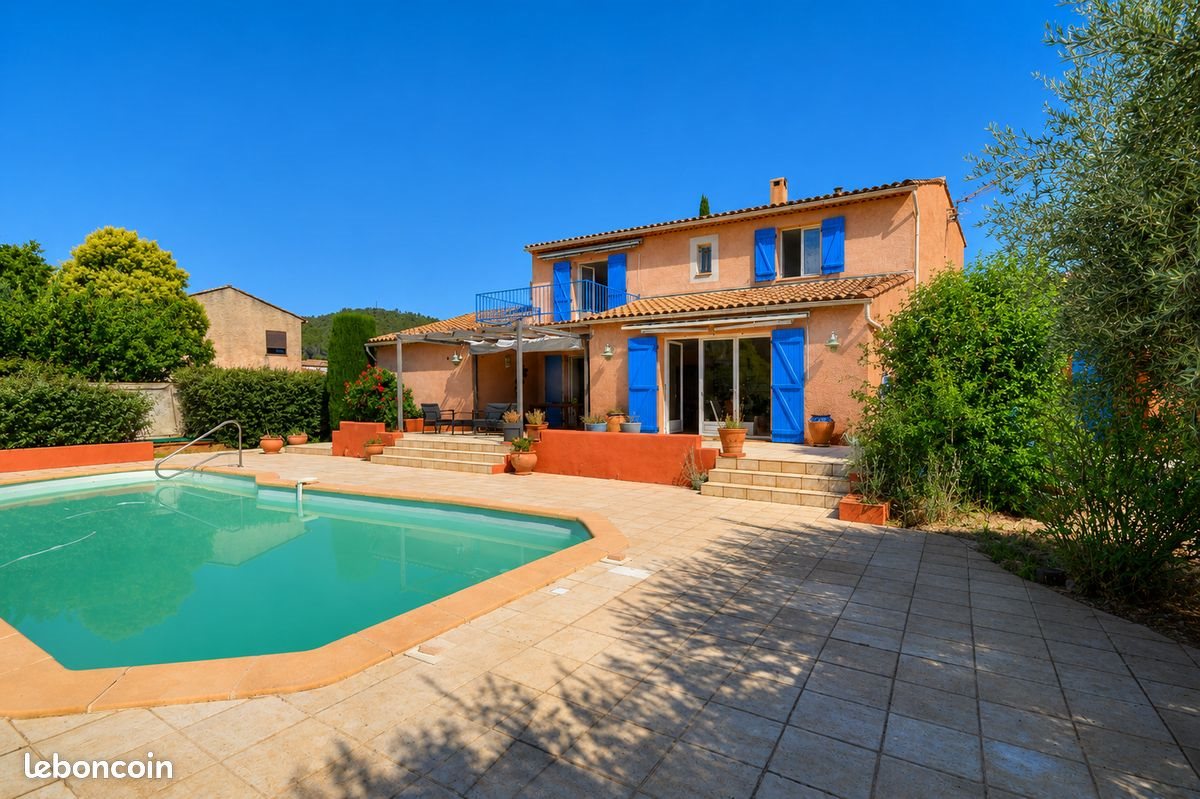 Maison à vendre, 186m², Carnoules
