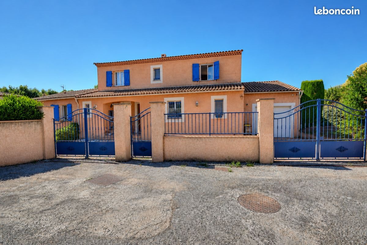 Maison à vendre, 186m², Carnoules