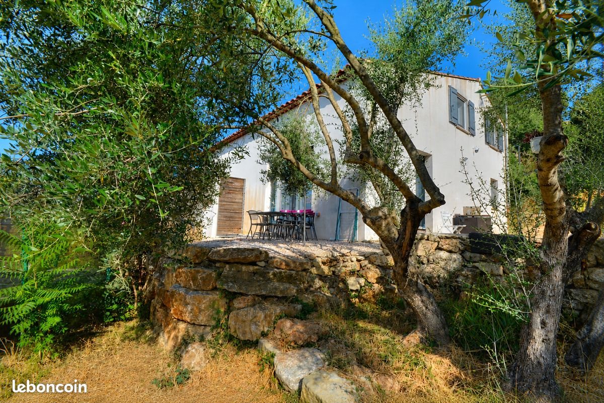 Maison à vendre, 70m², Sainte-Anastasie-sur-Issole