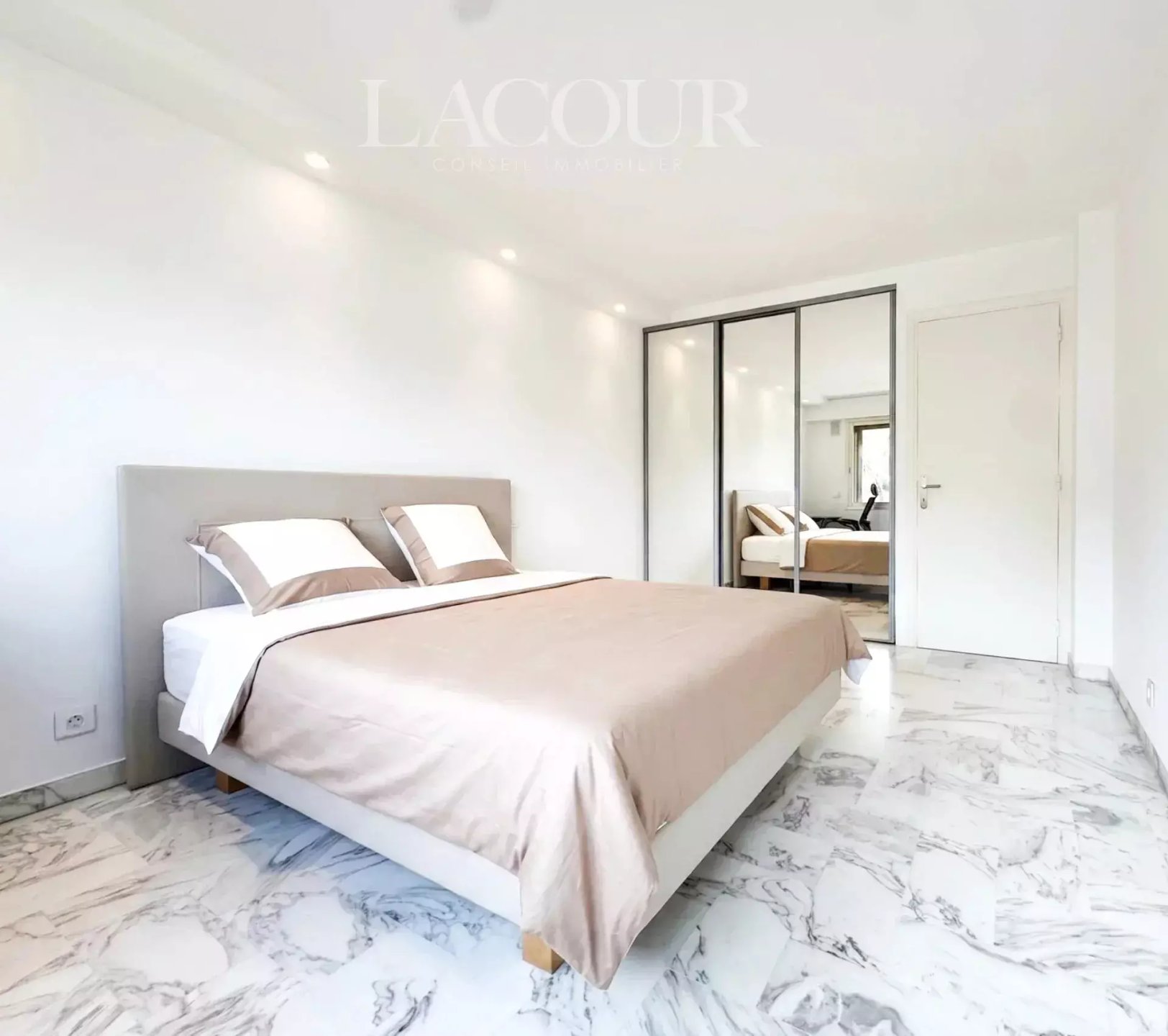 Maison à louer, 66m², Cannes