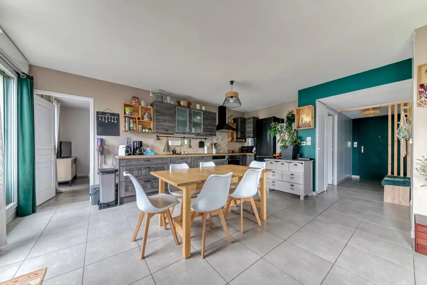 Appartement à vendre, 85m², Charly