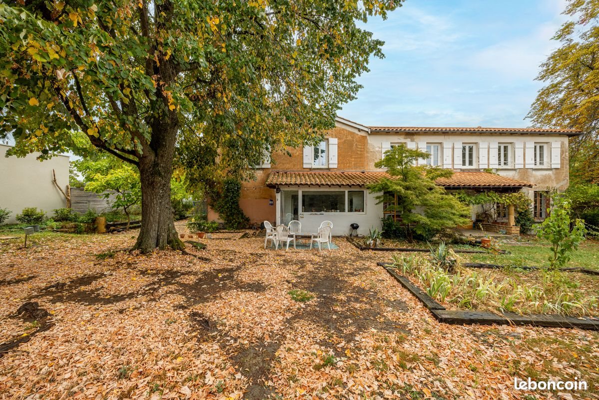 Maison à louer, 273m², Lentilly
