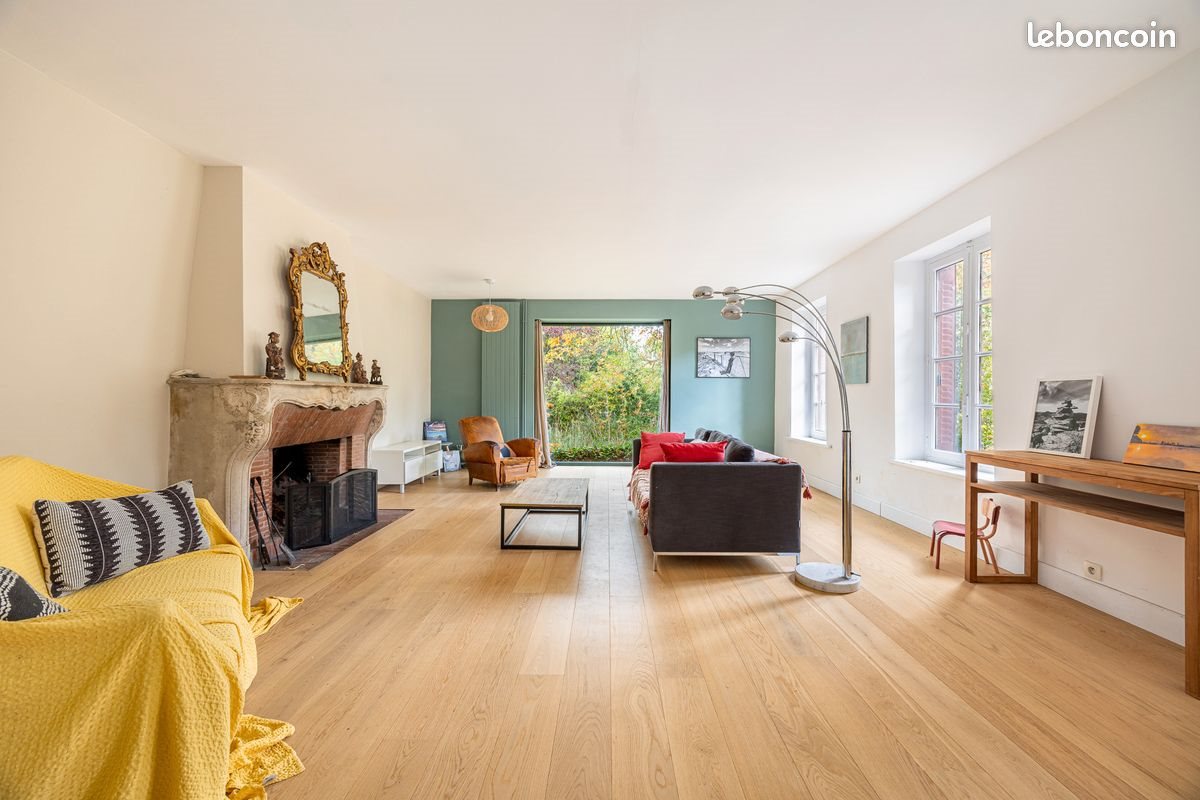 Maison à louer, 273m², Lentilly