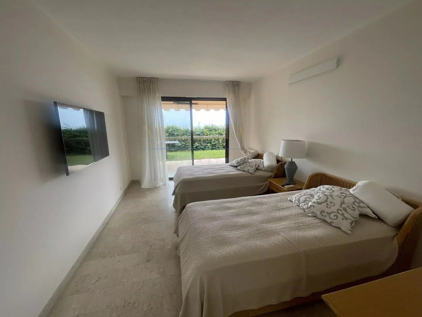 Appartement à louer, 100m², Roquebrune-Cap-Martin