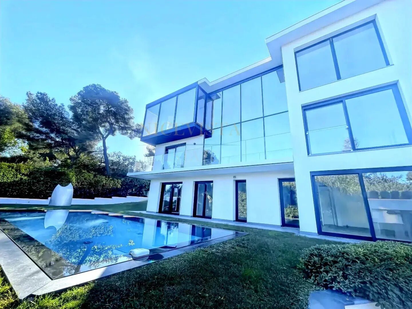 Maison à vendre, 400m², Roquebrune-Cap-Martin