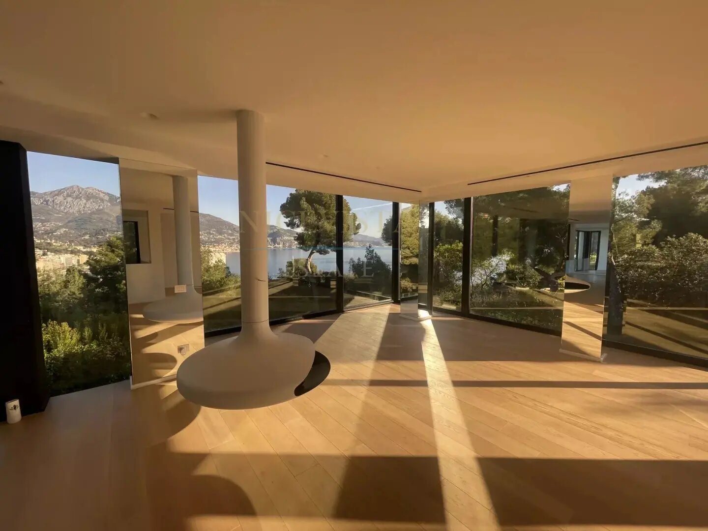 Maison à vendre, 400m², Roquebrune-Cap-Martin