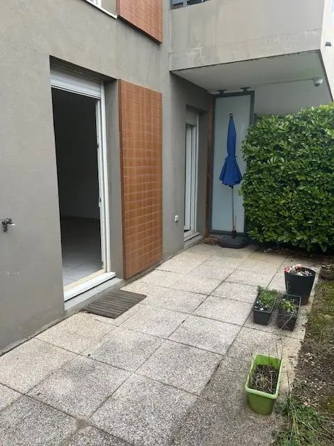 Appartement à louer, 40m², Vénissieux