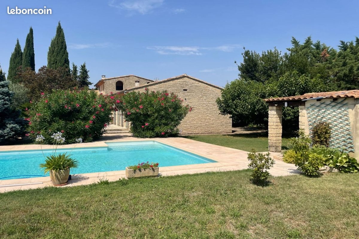 Maison à vendre, 160m², Mazan