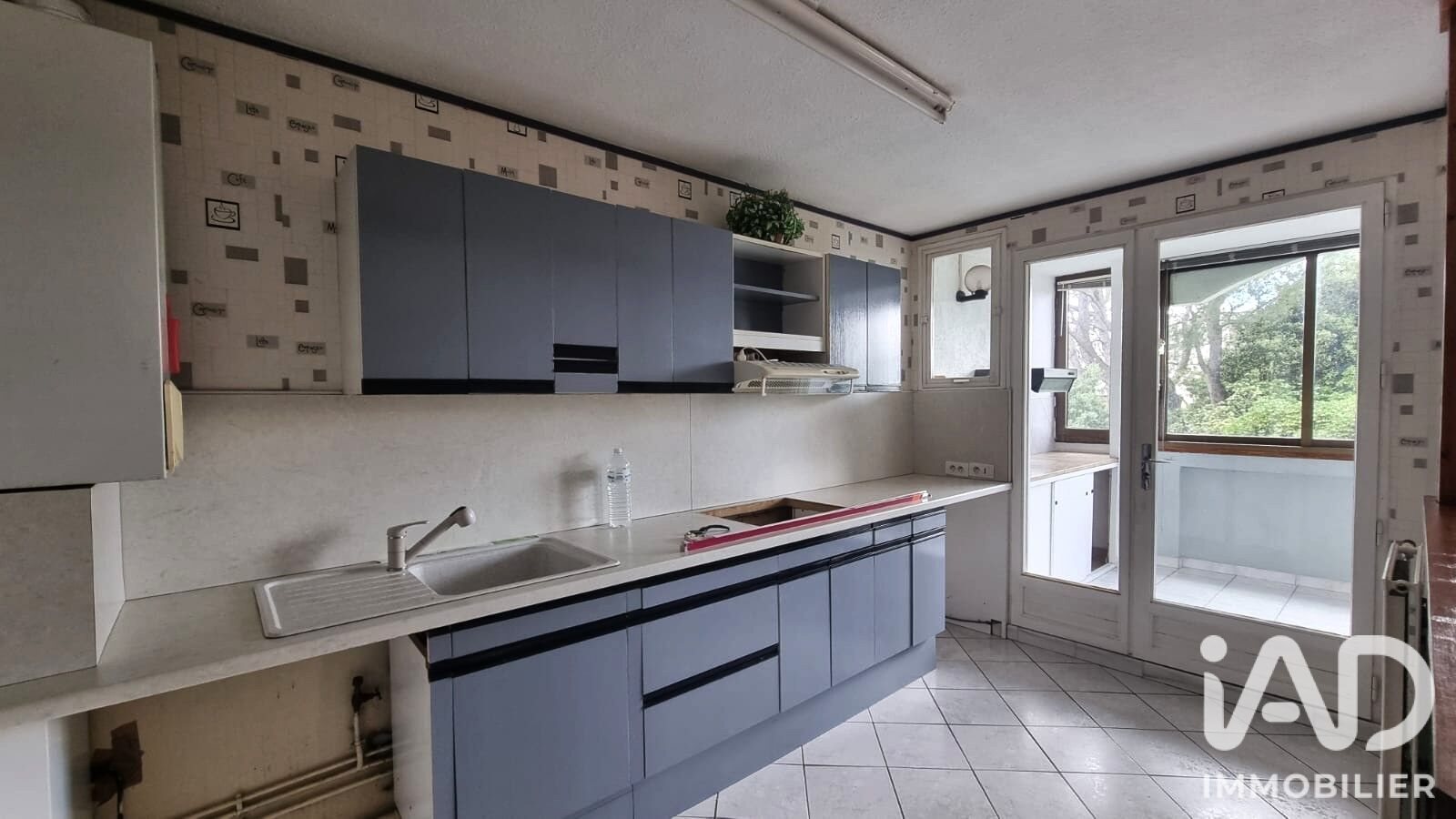 Appartement à vendre, 71m², Châteaurenard