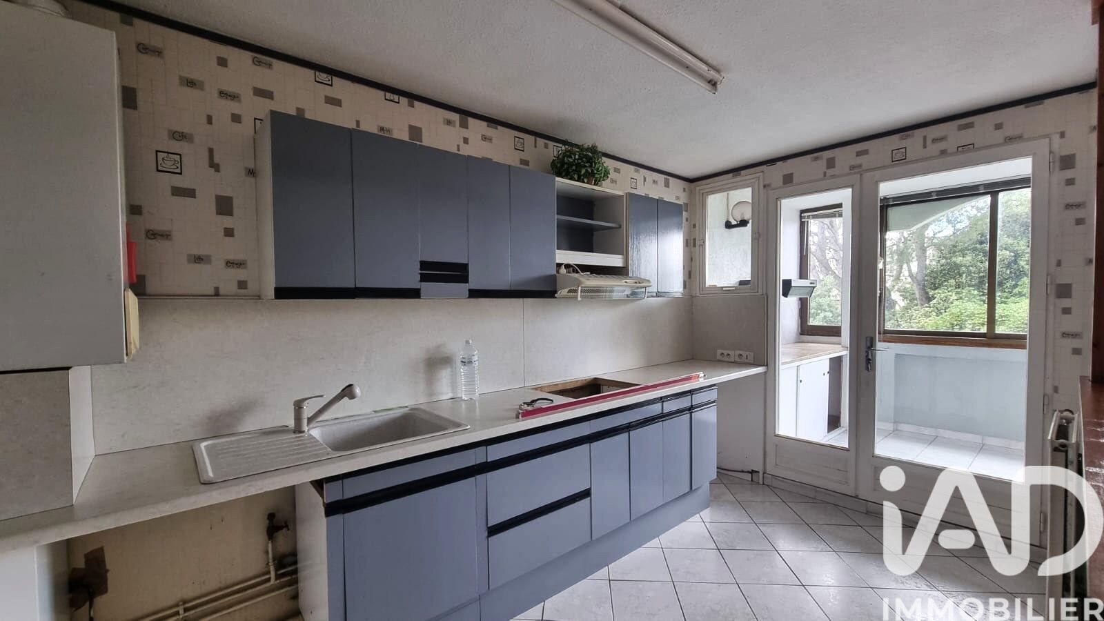 Appartement à vendre, 69m², Châteaurenard