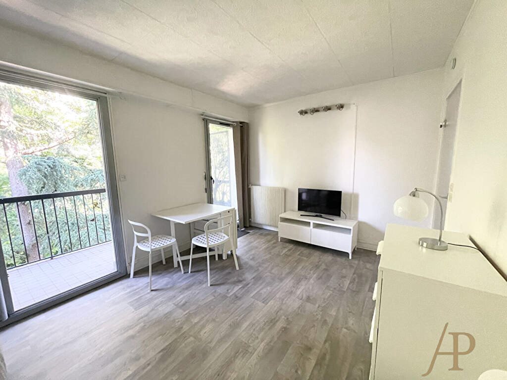 Appartement à louer, 22m², Le Pecq