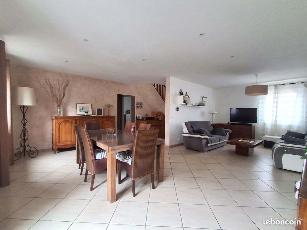 Maison à vendre, 164m², Coignières