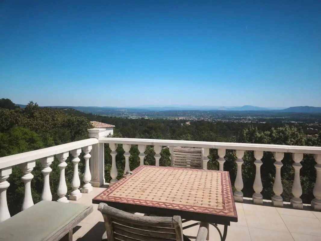 Maison à vendre, 205m², Saint-Maximin-la-Sainte-Baume