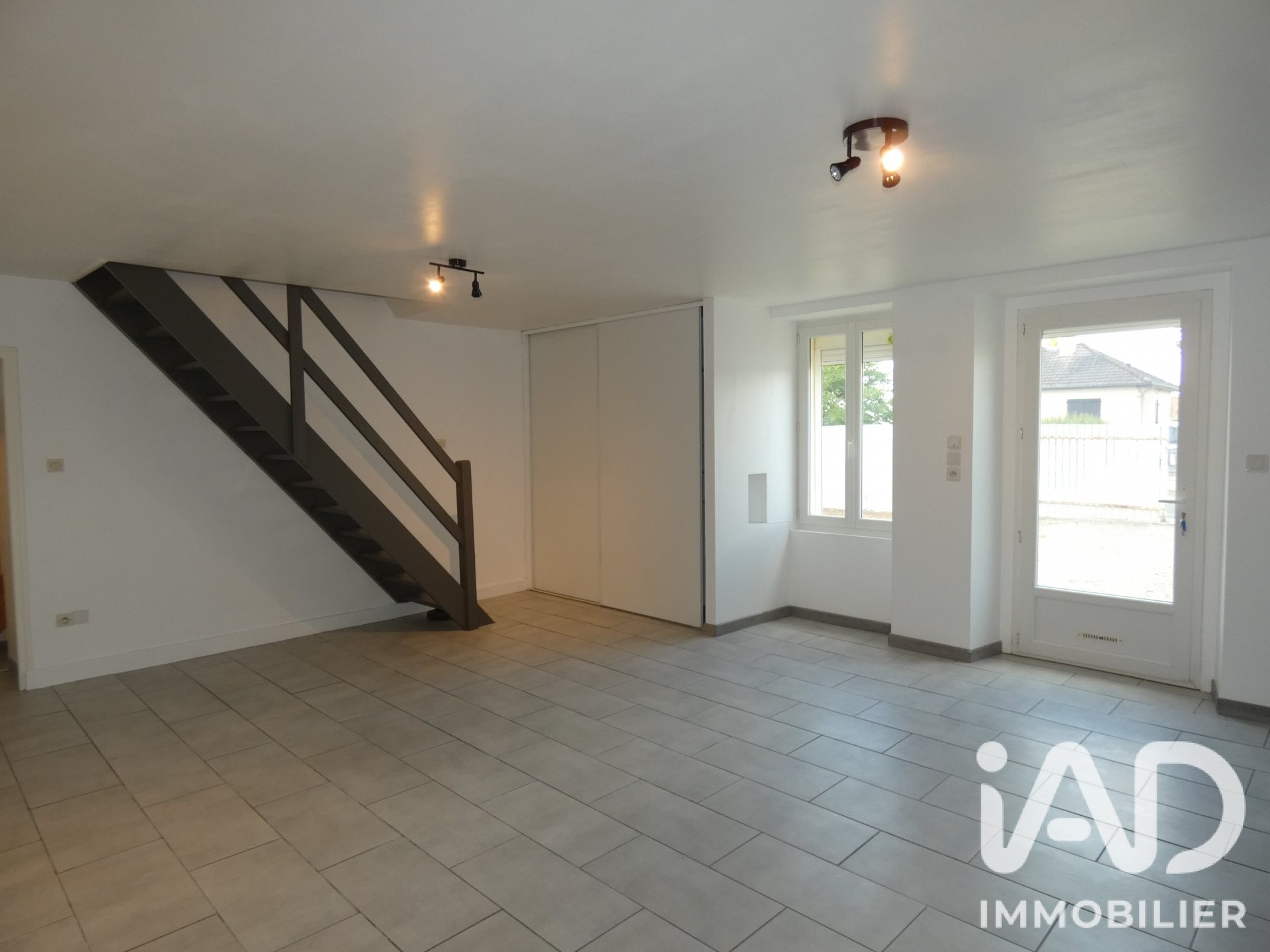 Maison à vendre, 117m², Doussay