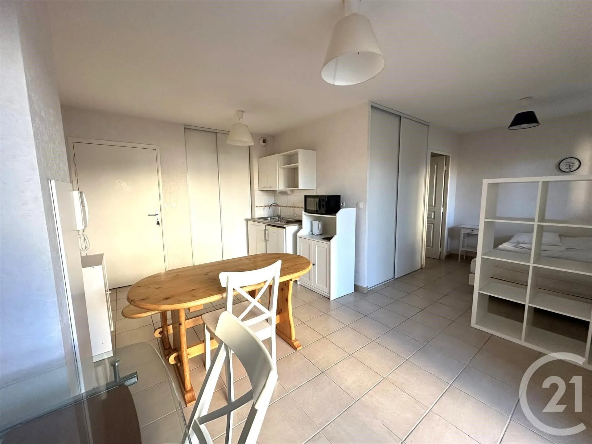 Appartement à louer, 28m², Nîmes