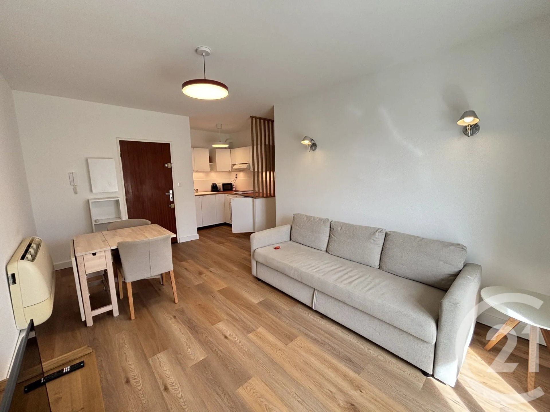 Appartement à louer, 33m², Nîmes