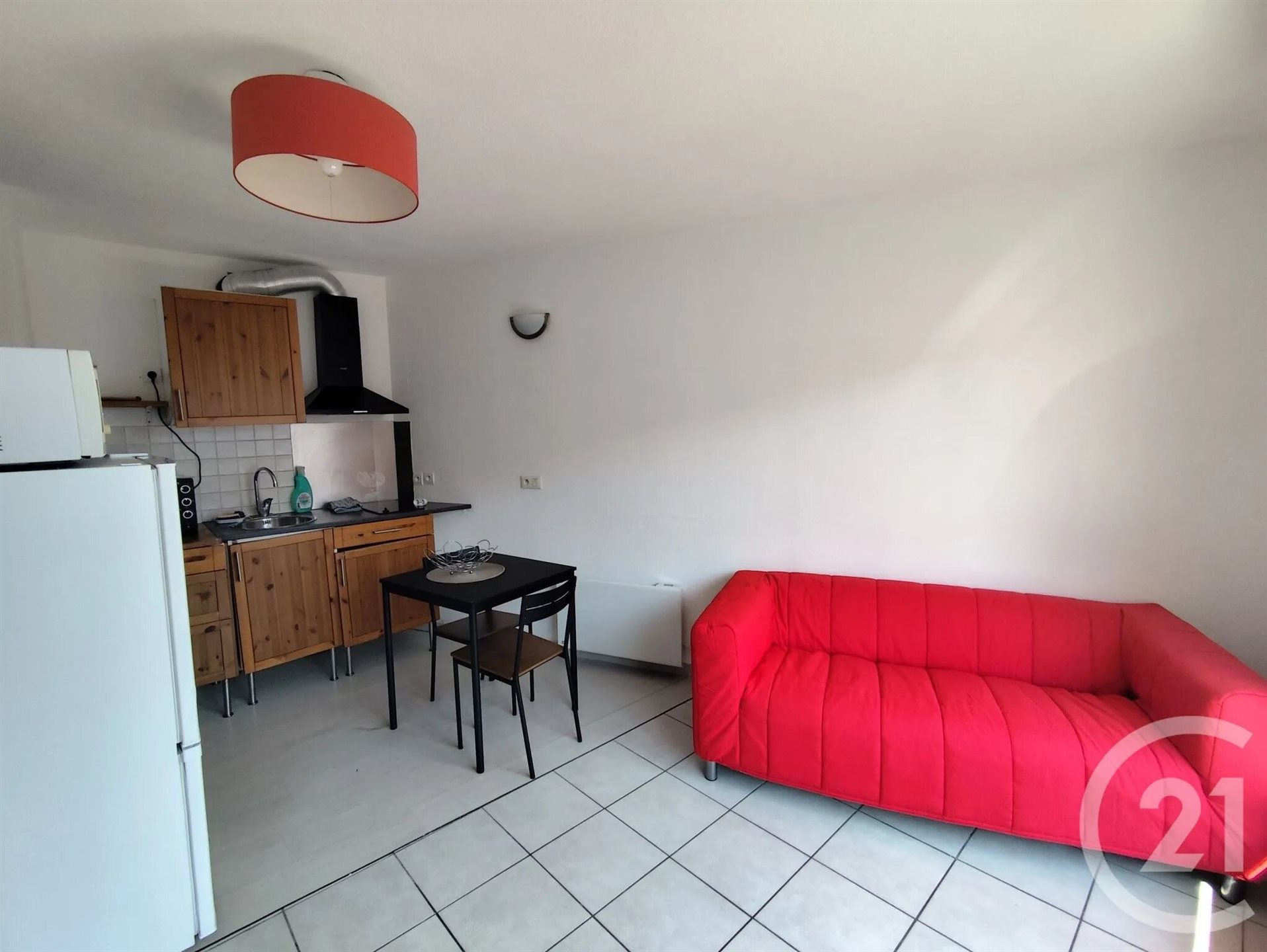 Appartement à louer, 32m², Nîmes
