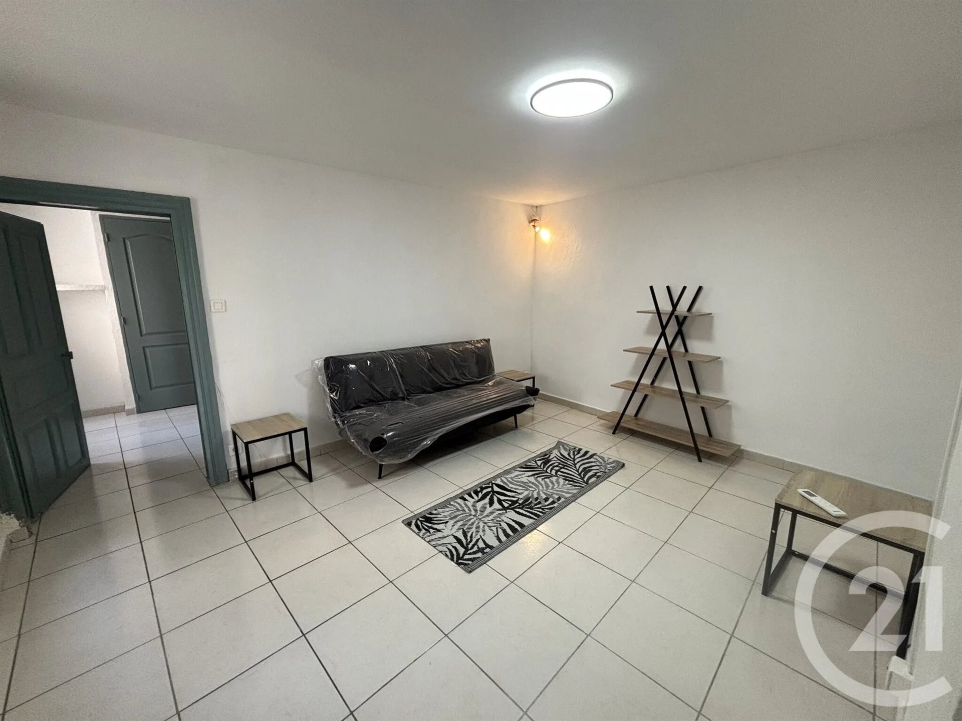Appartement à louer, 39m², Nîmes