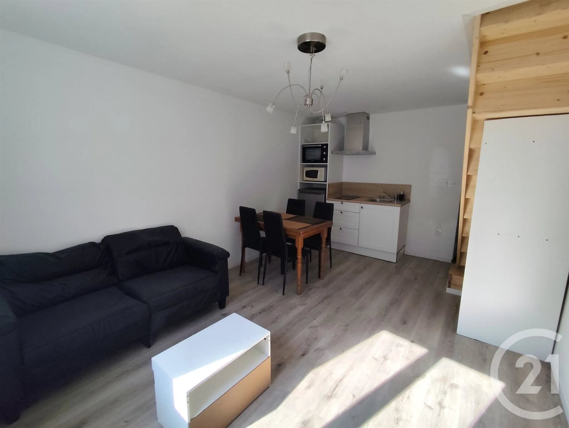 Appartement à louer, 27m², Nîmes