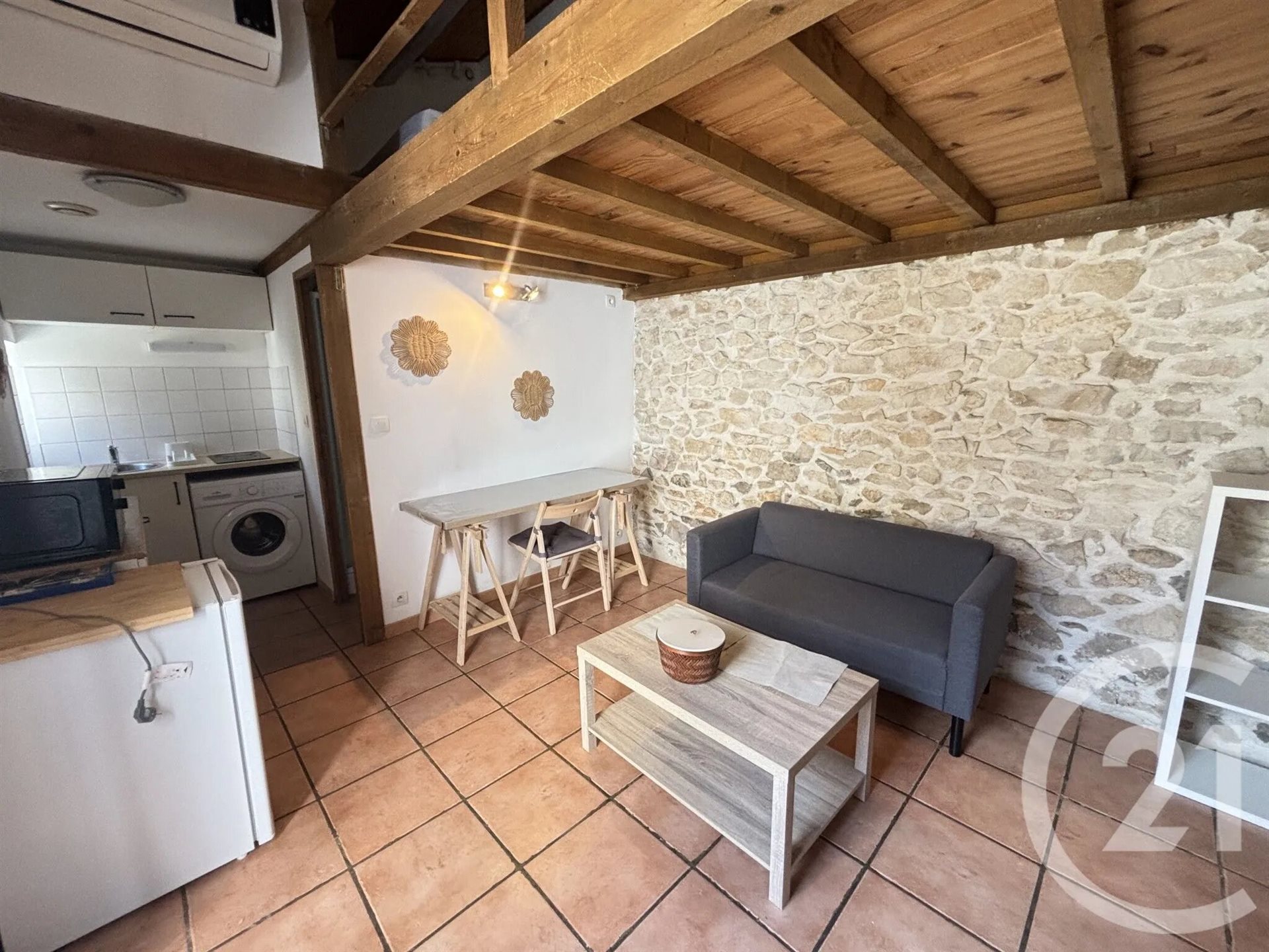 Appartement à louer, 17m², Nîmes