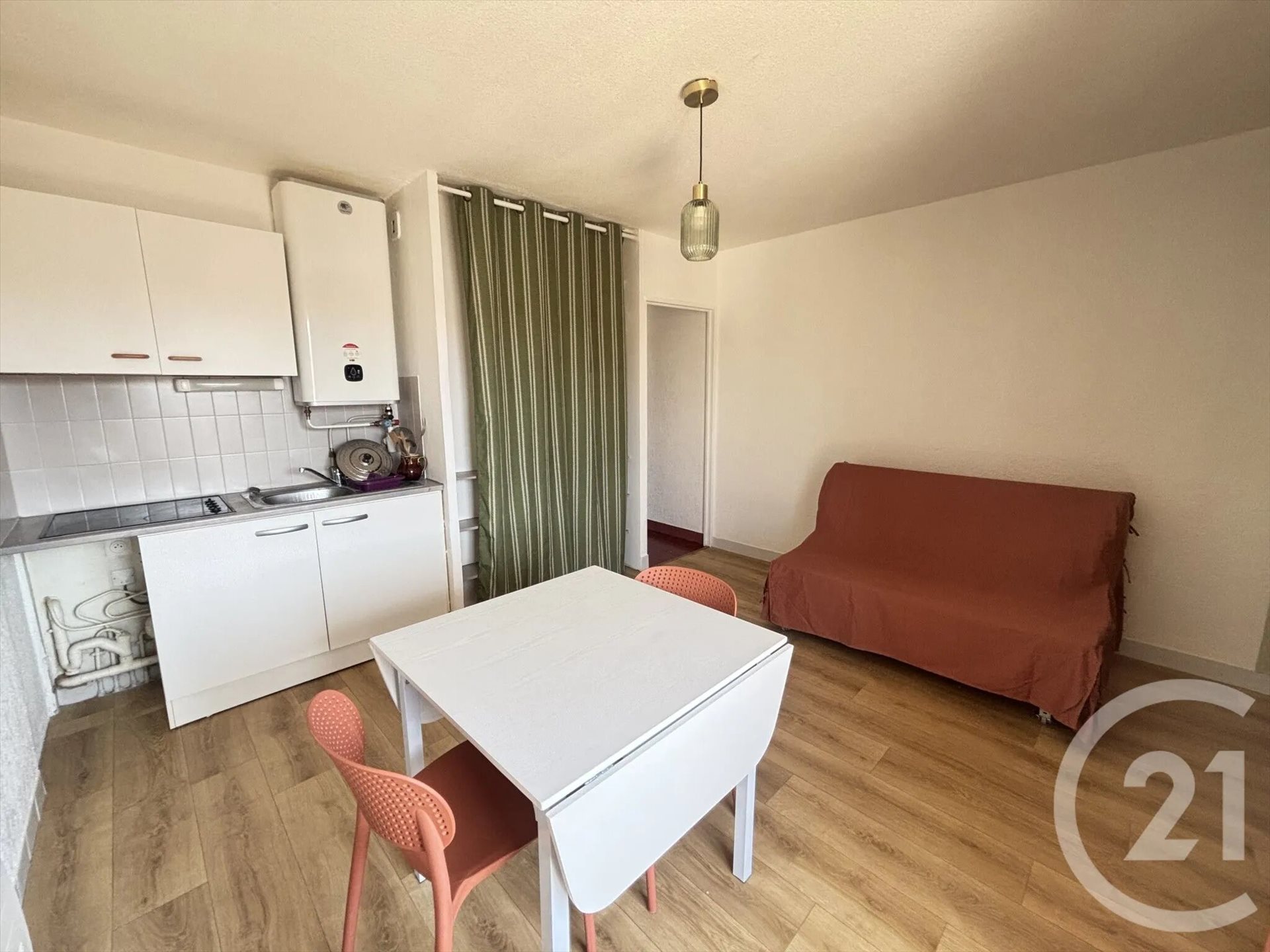 Appartement à louer, 22m², Nîmes