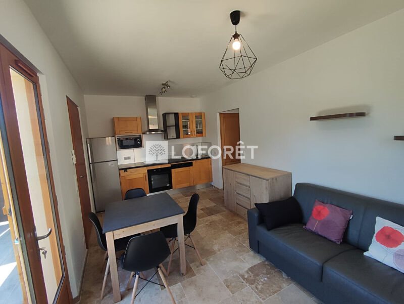 Appartement à louer, 32m², Tourrettes