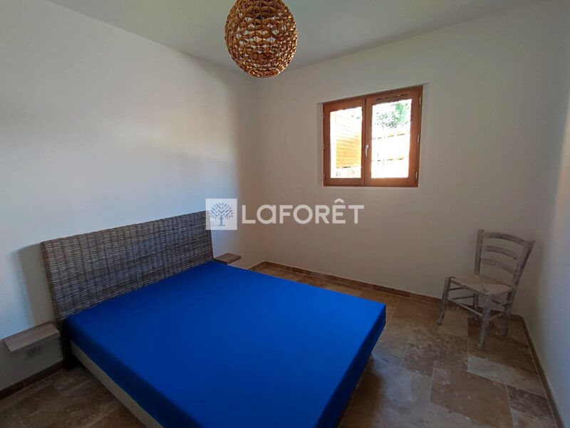 Appartement à louer, 32m², Tourrettes