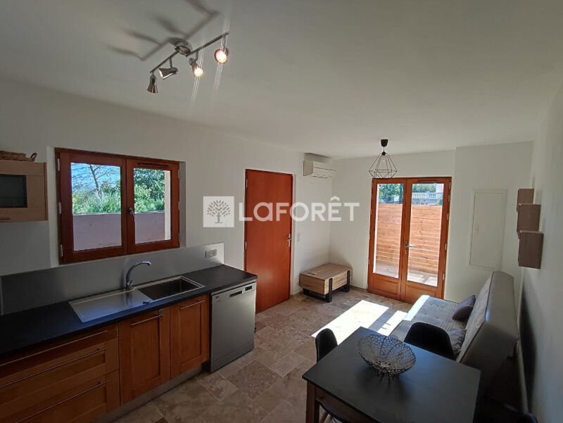 Appartement à louer, 32m², Tourrettes