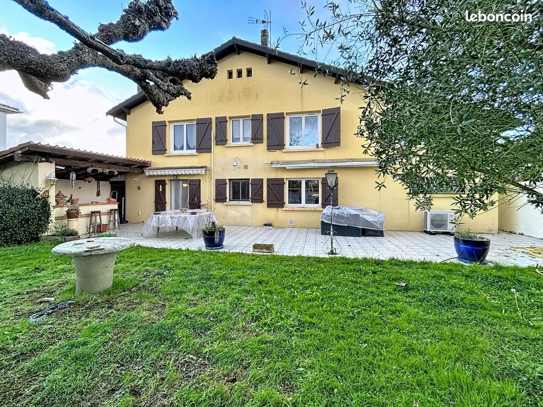 Maison à vendre, 91m², Boé