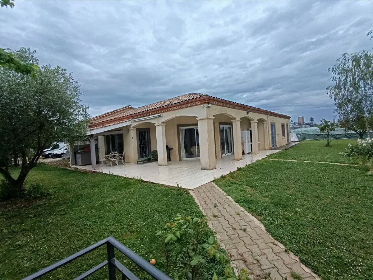 Maison à vendre, 170m², Sainte-Livrade-sur-Lot