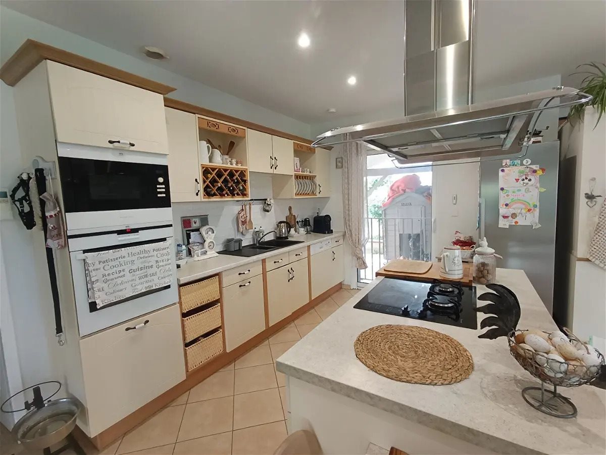 Maison à vendre, 170m², Sainte-Livrade-sur-Lot