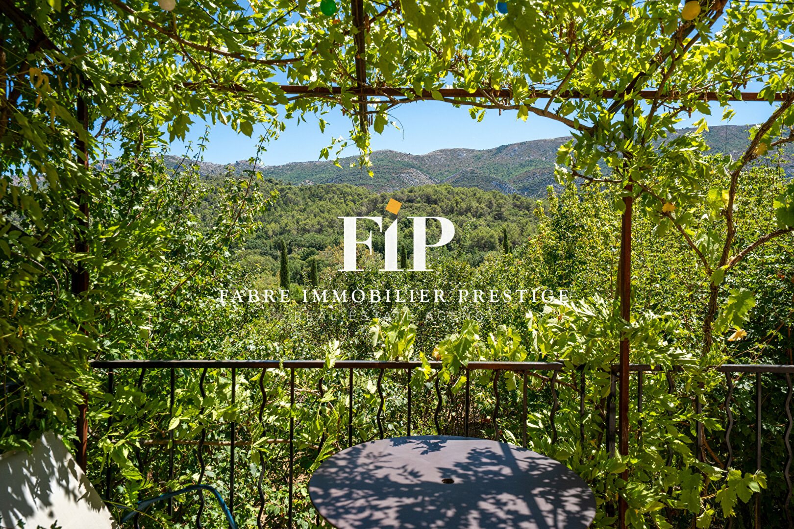 Maison à vendre, 190m², Vauvenargues