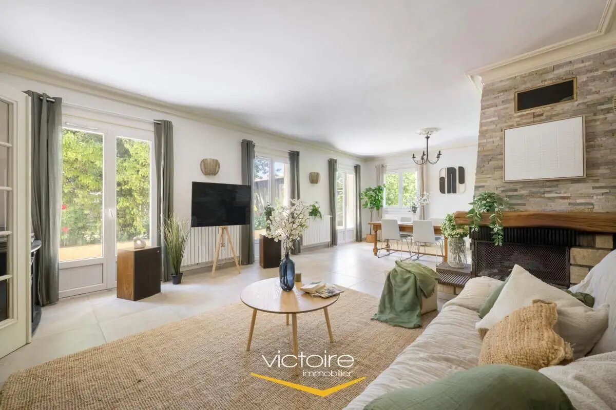 Maison à vendre, 254m², Saint-Priest