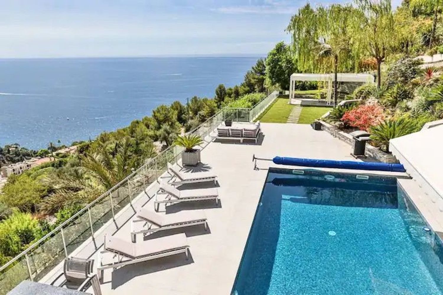 Maison à louer, 300m², Èze
