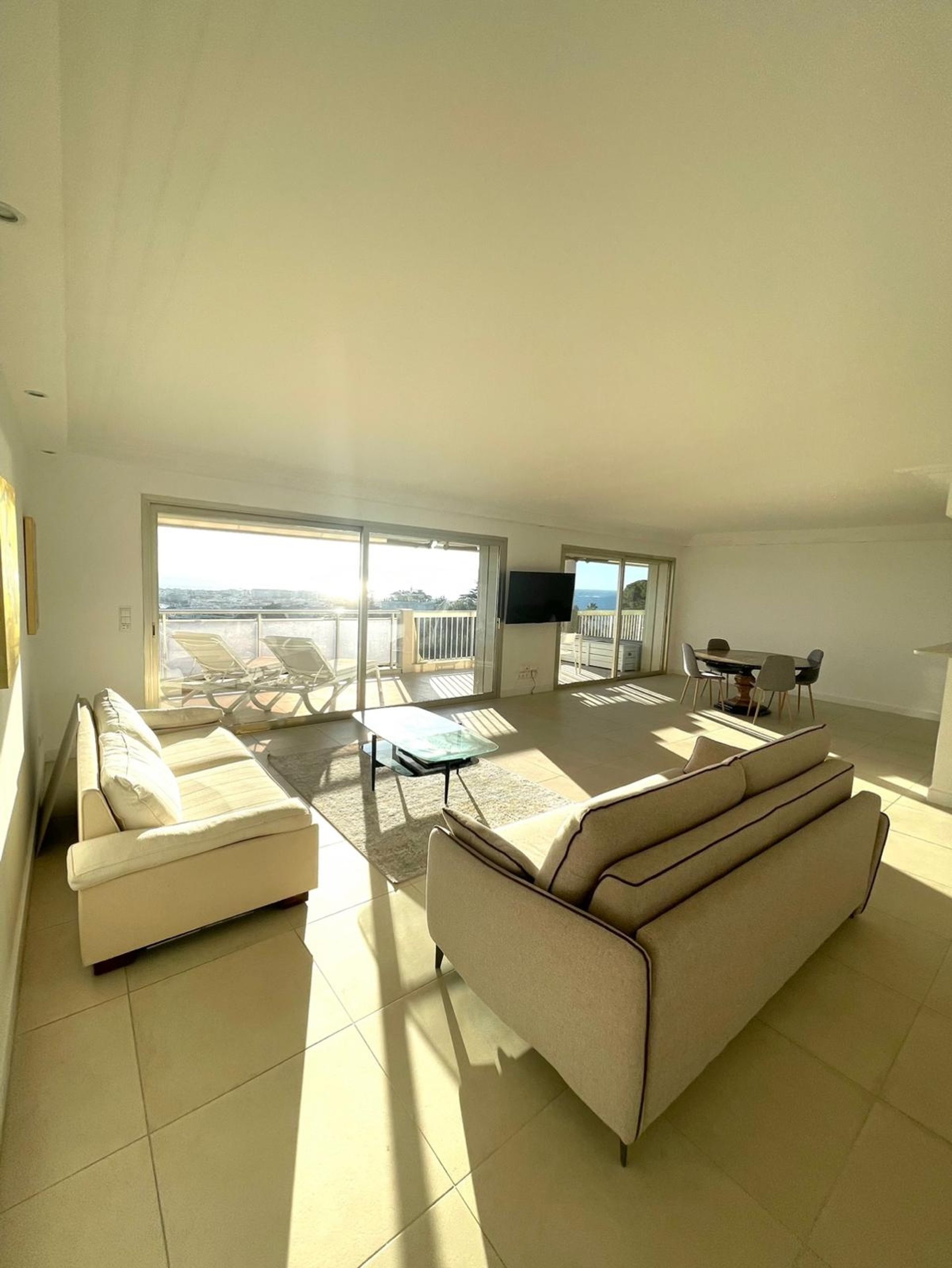 Appartement à louer, 132m², Cannes