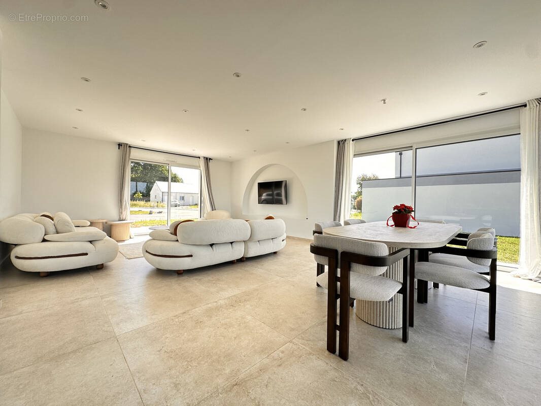 Maison à vendre, 154m², Aviron