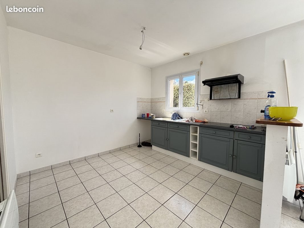 Maison à louer, 83m², Grosbreuil