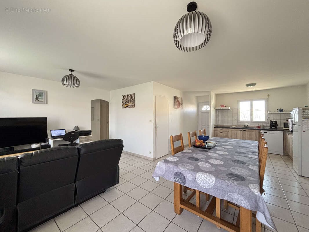 Maison à vendre, 78m², Saint-Mathurin