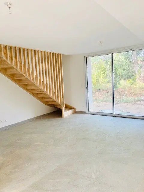 Appartement à louer, 68m², Boujan-sur-Libron