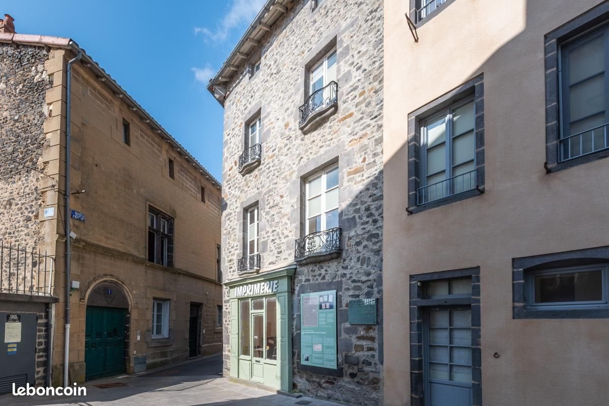 Appartement à vendre, 300m², Saint-Flour